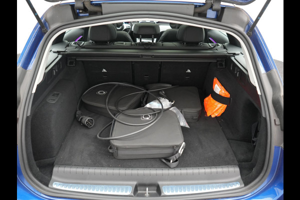 Mercedes-Benz C-Klasse Estate 300 e Avantgarde 313pk Dealer O.H | Trekhaak Af Fabriek | Panodak | Adaptive Cruise | 360 Camera | Digital LED | Head Up | Lederen Sportstoelen Verwarmd | Keyless | Apple Carplay | Virtual | Sfeerverlichting | Navigatie | DAB