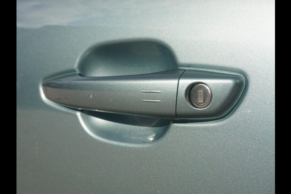 Citroën C4 1.2 Puretech Shine Pack Business | Panoramadak | Stoelmassage |