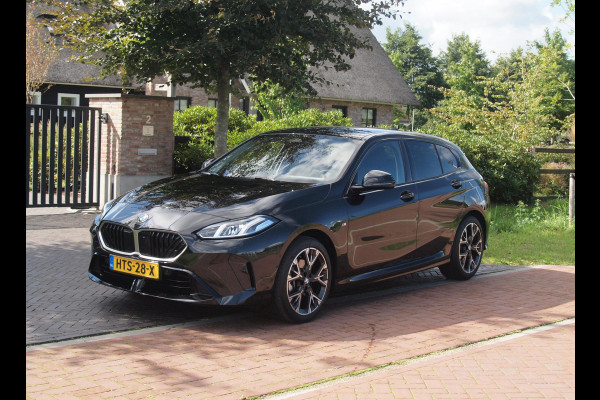 BMW 1-serie 120 M Sport Design Edition | M-Pakket | Camera | Apple Carplay | Sfeerverlichting | NL-Auto |