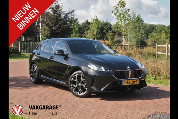 BMW 1-serie 120 M Sport Design Edition | M-Pakket | Camera | Apple Carplay | Sfeerverlichting | NL-Auto |