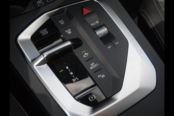 BMW 1-serie 120 M Sport Design Edition | M-Pakket | Camera | Apple Carplay | Sfeerverlichting | NL-Auto |