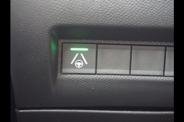 Peugeot 208 1.2 Hybrid 145 e-DCS6 GT 360 Camera