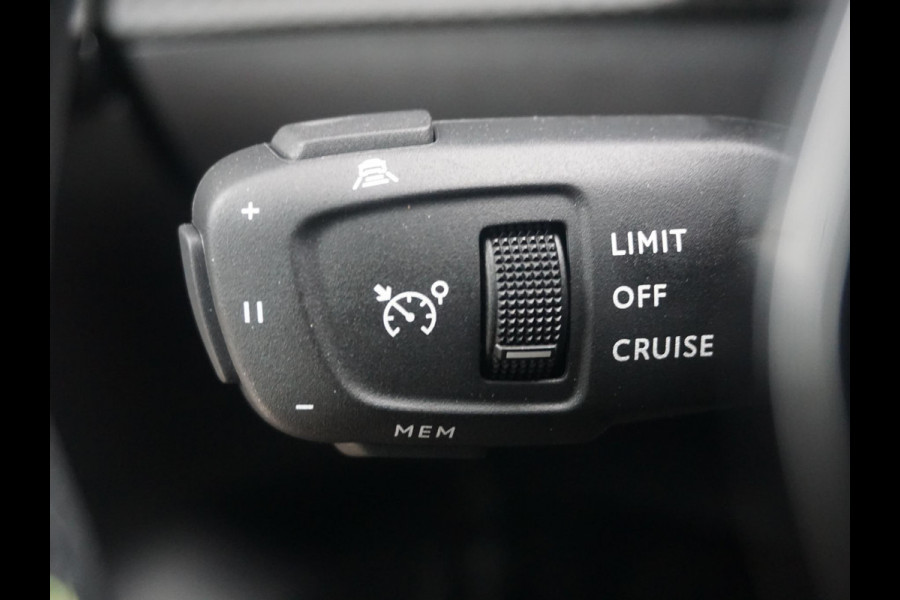 Peugeot 208 1.2 Hybrid 145 e-DCS6 GT 360 Camera