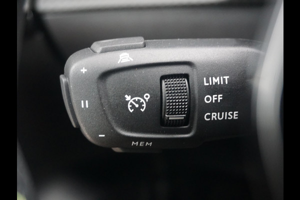 Peugeot 208 1.2 Hybrid 145 e-DCS6 GT 360 Camera