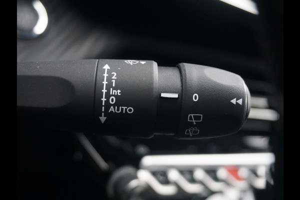 Peugeot 208 1.2 Hybrid 145 e-DCS6 GT 360 Camera