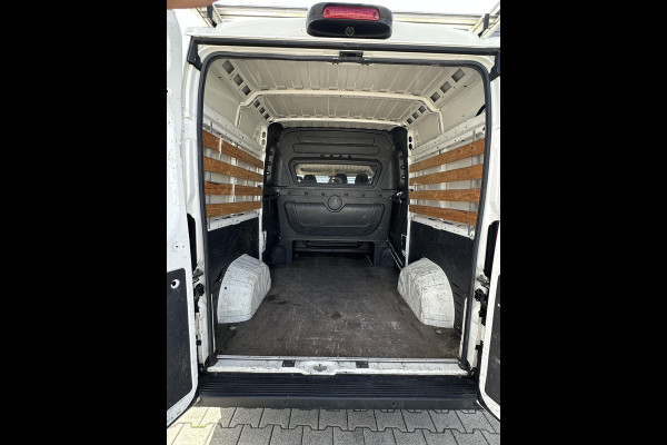 Peugeot Boxer 330 2.2 120 L2H2 DC dubbele cabine MARGE btw vrij
