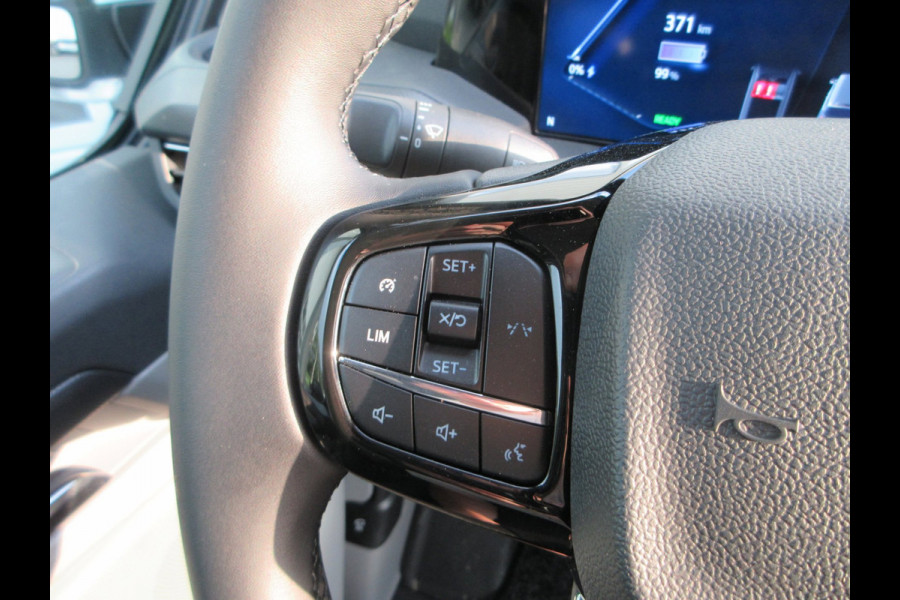 Ford E-Transit Cust. 340 L2, Limited, 71kWh, 218pk, Carplay, Camera, 3-Zits, Stoelverwarming.