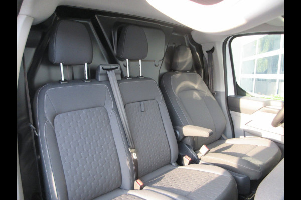 Ford E-Transit Cust. 340 L2, Limited, 71kWh, 218pk, Carplay, Camera, 3-Zits, Stoelverwarming.
