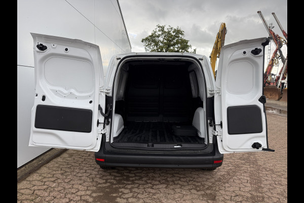 Mercedes-Benz eCitan Pro 51kWh 122PK Nieuw! L1 Elektrisch 300km WLTP 75KW Snelladen Climate Control THERMOTRONIC Cruise Control Carplay Camera Parkeersensoren Achter