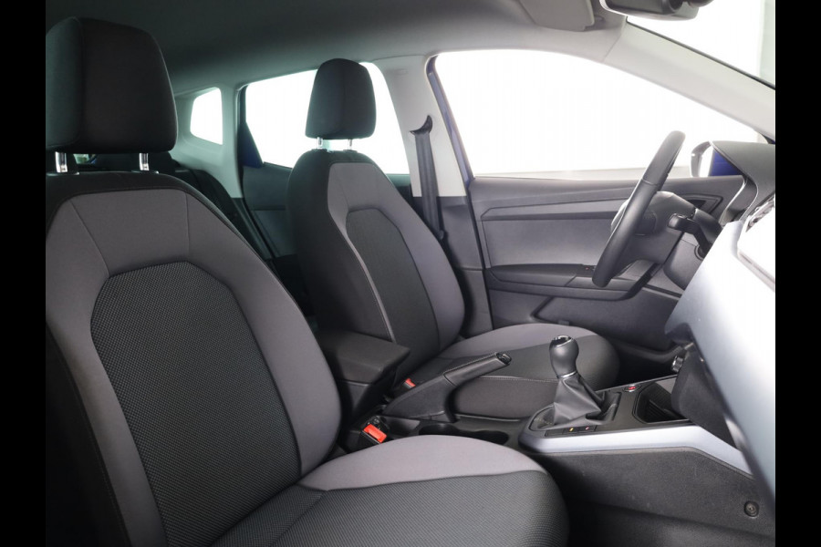 Seat Arona 1.0 TSI Style Business Intense 95pk | Trekhaak | Navigatiesysteem full map | Airco automatisch | Apple Carplay/Android Auto | Cruise control adaptief |  lichtmetalen velgen 16"