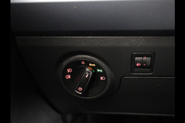 Seat Arona 1.0 TSI Style Business Intense 95pk | Trekhaak | Navigatiesysteem full map | Airco automatisch | Apple Carplay/Android Auto | Cruise control adaptief |  lichtmetalen velgen 16"