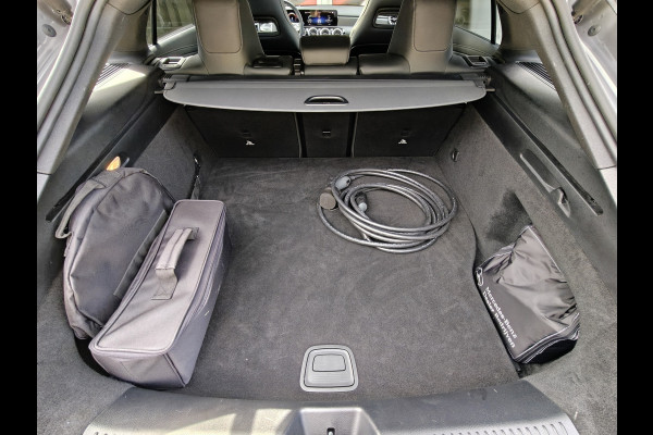 Mercedes-Benz CLA-Klasse 250 E Premium Plus / 360 Camera / Pano / Adap. Cruise. / Keyless /