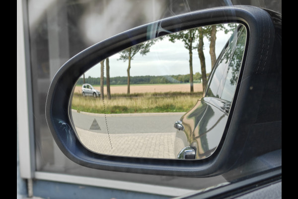 Mercedes-Benz CLA-Klasse 250 E Premium Plus / 360 Camera / Pano / Adap. Cruise. / Keyless /