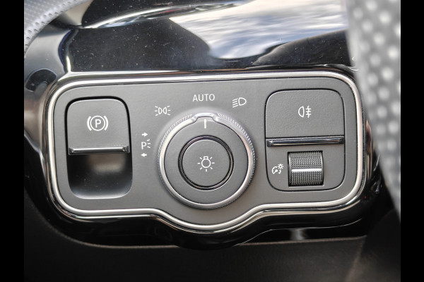 Mercedes-Benz CLA-Klasse 250 E Premium Plus / 360 Camera / Pano / Adap. Cruise. / Keyless /