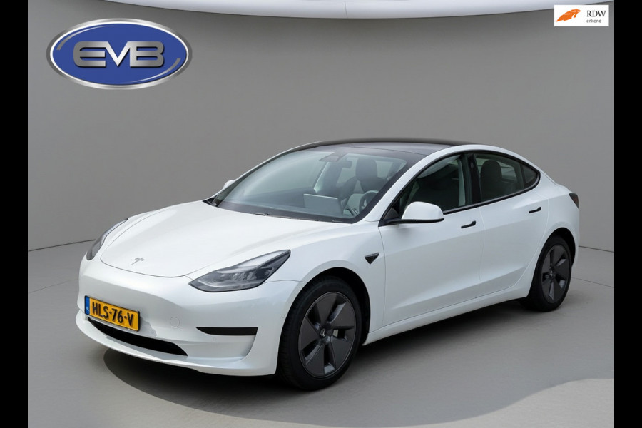 Tesla Model 3 Standard RWD Plus 60 kWh, facelift, parelmoer wit, panoramadak, lederen interieur, 360 camera