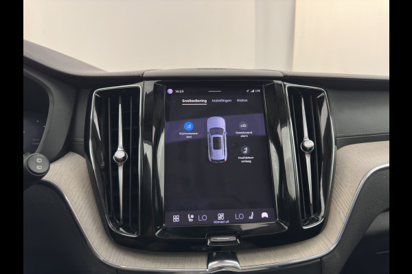 Volvo XC60 2.0 T8 AWD Inscription (Plug-In) *PANO | LEATHER | FULL-LED | MEMORY-PACK | HARMAN/KARDON-AUDIO | CAMERA | HEATED-CONTOURSEATS | DIGI-COCKPIT | NAVI-FULLMAP | PRIVACYGLASS | ECC | PDC | CRUISE | CARPLAY | TOWBAR | 19''ALU*