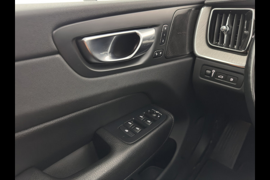 Volvo XC60 2.0 T8 AWD Inscription (Plug-In) *PANO | LEATHER | FULL-LED | MEMORY-PACK | HARMAN/KARDON-AUDIO | CAMERA | HEATED-CONTOURSEATS | DIGI-COCKPIT | NAVI-FULLMAP | PRIVACYGLASS | ECC | PDC | CRUISE | CARPLAY | TOWBAR | 19''ALU*