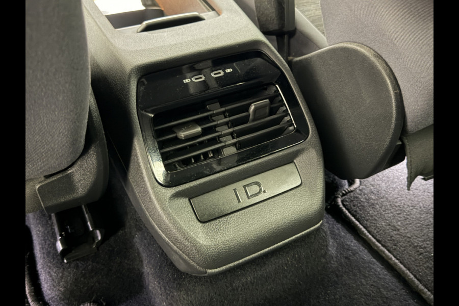 Volkswagen ID.4 City 52 kWh | ACC | Stoelen & Stuur Verwarmd | Apple Carplay / Android Auto