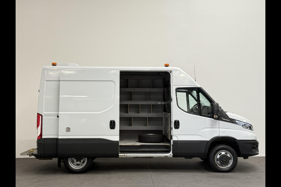 Iveco Daily 35C16V 2.3 352 L2H2 Automaat Dubbellucht Airco Cruise Control Parkeersensoren