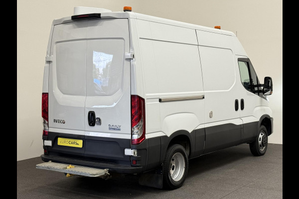 Iveco Daily 35C16V 2.3 352 L2H2 Automaat Dubbellucht Airco Cruise Control Parkeersensoren