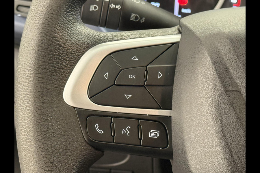 Iveco Daily 35C16V 2.3 352 L2H2 Automaat Dubbellucht Airco Cruise Control Parkeersensoren