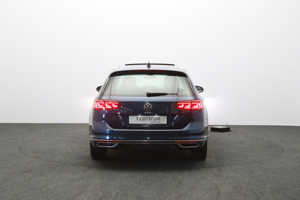 Volkswagen Passat Variant 218 PK 1.4 TSI PHEV GTE Business PHEV, Panoramadak, Trekhaak, Memory, Leder
