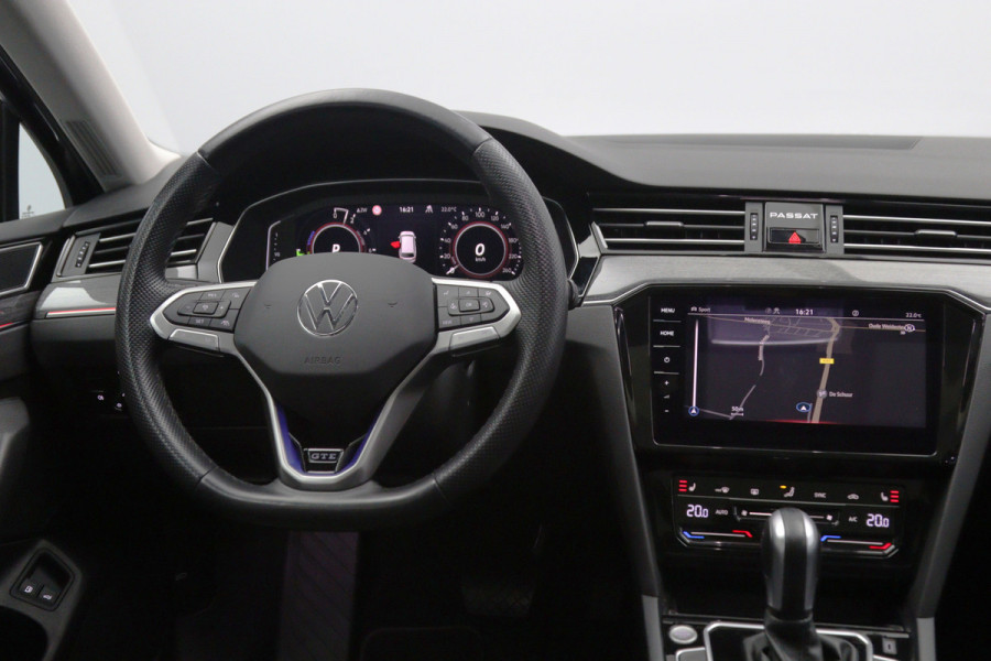 Volkswagen Passat Variant 218 PK 1.4 TSI PHEV GTE Business PHEV, Panoramadak, Trekhaak, Memory, Leder