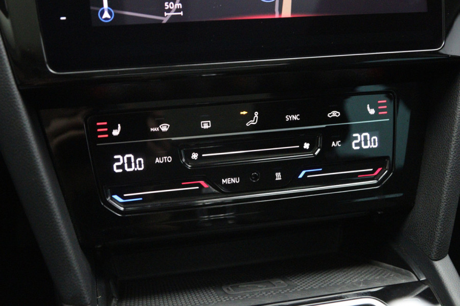 Volkswagen Passat Variant 218 PK 1.4 TSI PHEV GTE Business PHEV, Panoramadak, Trekhaak, Memory, Leder