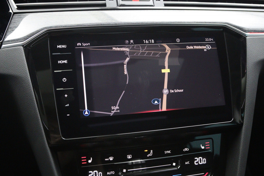 Volkswagen Passat Variant 218 PK 1.4 TSI PHEV GTE Business PHEV, Panoramadak, Trekhaak, Memory, Leder