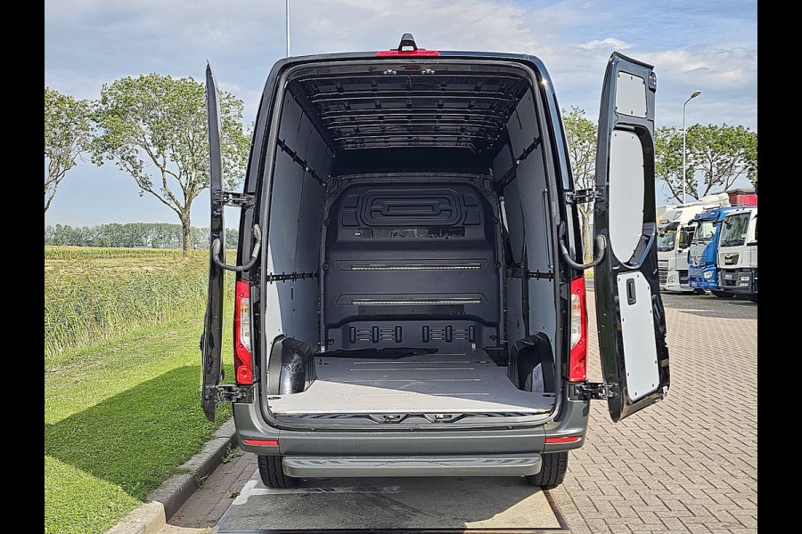 Mercedes-Benz Sprinter 317 1.9 CDI L2H2 RWD Cruise Control, Airco, Standkachel, Navi, Camera, Stoelverwarming, Multifuncitoneel stuur, Euro6, 170 PK