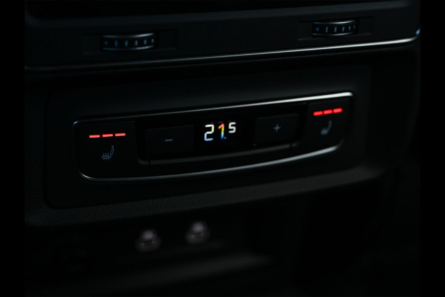 Audi Q8 60 TFSI e quattro Pro Line S Competition | Panoramadak | Stoelmassage + Ventilatie | 360 Camera | B&O | Adaptive Cruise | Luchtvering | Ambiance Interieur | Stoelverwarming V+A | Memory Seat | Trekhaak |