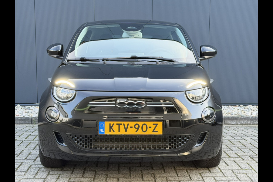 Fiat 500E Urban 42 kWh | Pack Style | Cruise control | Lane Assist | Apple Carplay/Android Auto
