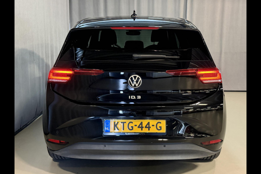 Volkswagen ID.3 Pure 52 kWh 18"/Adaptieve Cruise/Apple Carplay & Android Auto/DAB/Navigatie/Sfeerverlichting/Camera/Stuur + stoelverwarming