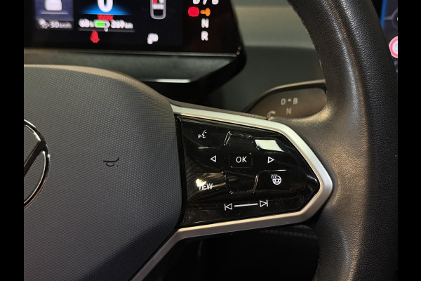Volkswagen ID.3 Pure 52 kWh 18"/Adaptieve Cruise/Apple Carplay & Android Auto/DAB/Navigatie/Sfeerverlichting/Camera/Stuur + stoelverwarming