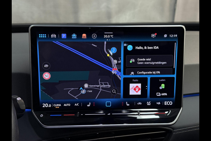 Volkswagen ID.3 Pure 52 kWh 18"/Adaptieve Cruise/Apple Carplay & Android Auto/DAB/Navigatie/Sfeerverlichting/Camera/Stuur + stoelverwarming