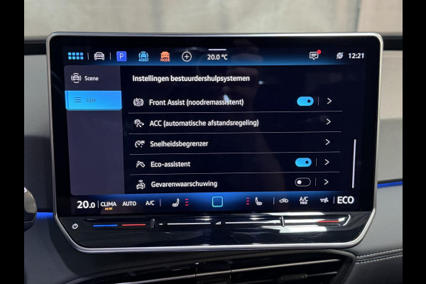 Volkswagen ID.3 Pure 52 kWh 18"/Adaptieve Cruise/Apple Carplay & Android Auto/DAB/Navigatie/Sfeerverlichting/Camera/Stuur + stoelverwarming