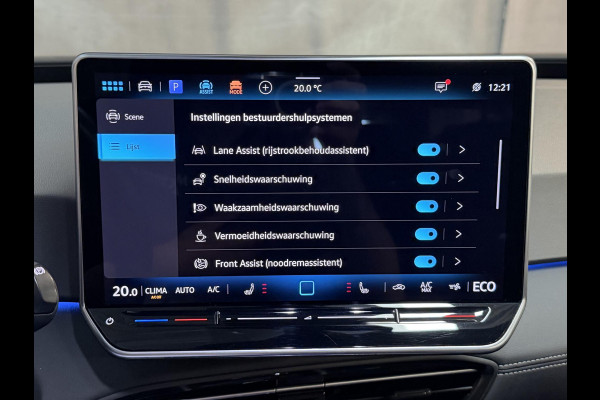 Volkswagen ID.3 Pure 52 kWh 18"/Adaptieve Cruise/Apple Carplay & Android Auto/DAB/Navigatie/Sfeerverlichting/Camera/Stuur + stoelverwarming