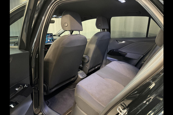 Volkswagen ID.3 Pure 52 kWh 18"/Adaptieve Cruise/Apple Carplay & Android Auto/DAB/Navigatie/Sfeerverlichting/Camera/Stuur + stoelverwarming