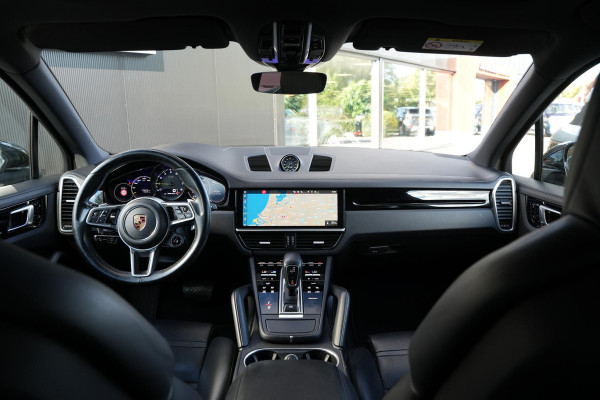 Porsche Cayenne 3.0 E-Hybrid Panoramadak Sportchrono HeadUp Stoelvent. Trekhaak 22''LM