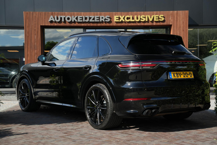 Porsche Cayenne 3.0 E-Hybrid Panoramadak Sportchrono HeadUp Stoelvent. Trekhaak 22''LM