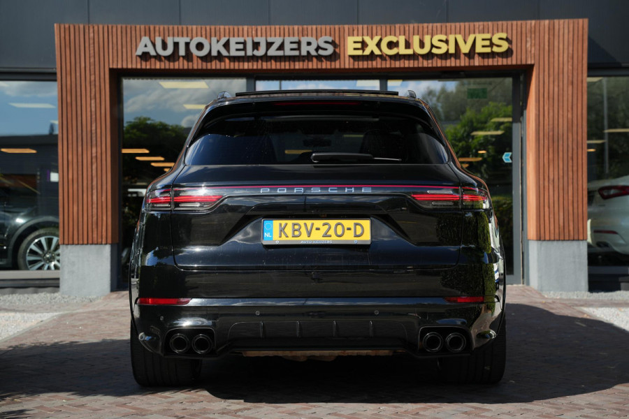 Porsche Cayenne 3.0 E-Hybrid Panoramadak Sportchrono HeadUp Stoelvent. Trekhaak 22''LM