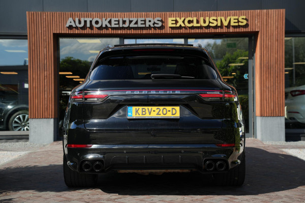 Porsche Cayenne 3.0 E-Hybrid Panoramadak Sportchrono HeadUp Stoelvent. Trekhaak 22''LM