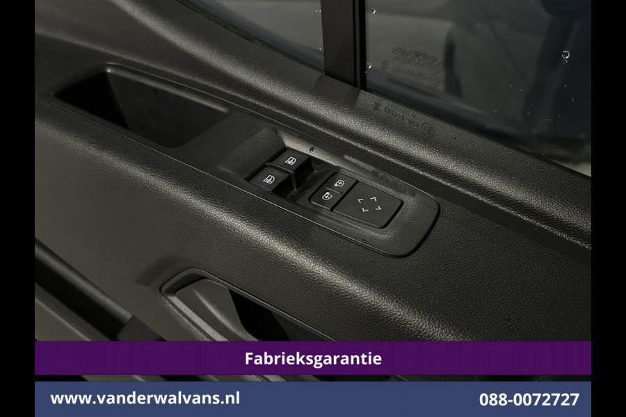 Nissan Interstar 2.3 dCi 131pk L2H2 Fabrieksgarantie Euro6 Airco | LED | Apple Carplay | Cruisecontrol | Android Auto Parkeersensoren, Bijrijdersbank, 2500kg trekvermogen