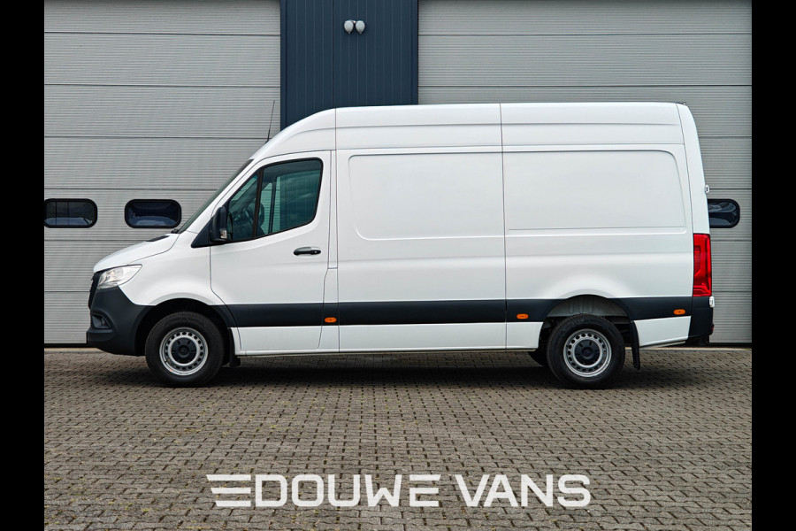 Mercedes-Benz Sprinter 317 L2H2 Automaat Distronic Trekhaak Omvormer Navi