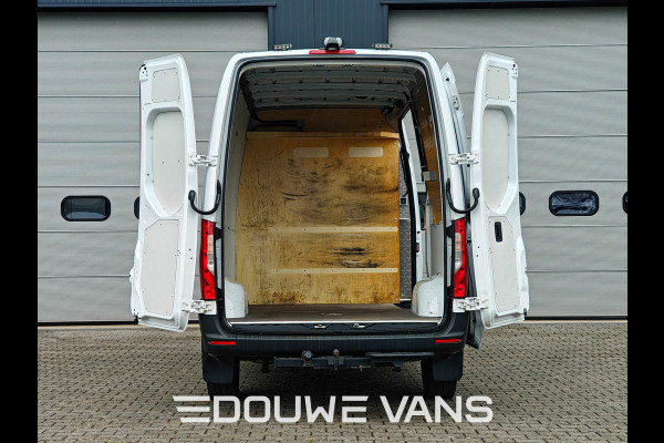 Mercedes-Benz Sprinter 317 L2H2 Automaat Distronic Trekhaak Omvormer Navi