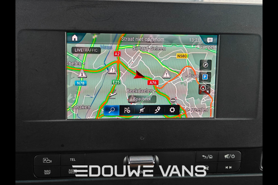 Mercedes-Benz Sprinter 317 L2H2 Automaat Distronic Trekhaak Omvormer Navi