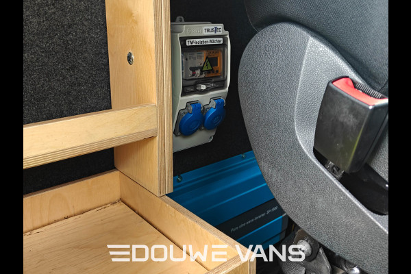 Mercedes-Benz Sprinter 317 L2H2 Automaat Distronic Trekhaak Omvormer Navi
