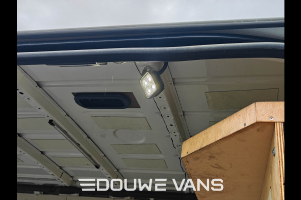 Mercedes-Benz Sprinter 317 L2H2 Automaat Distronic Trekhaak Omvormer Navi
