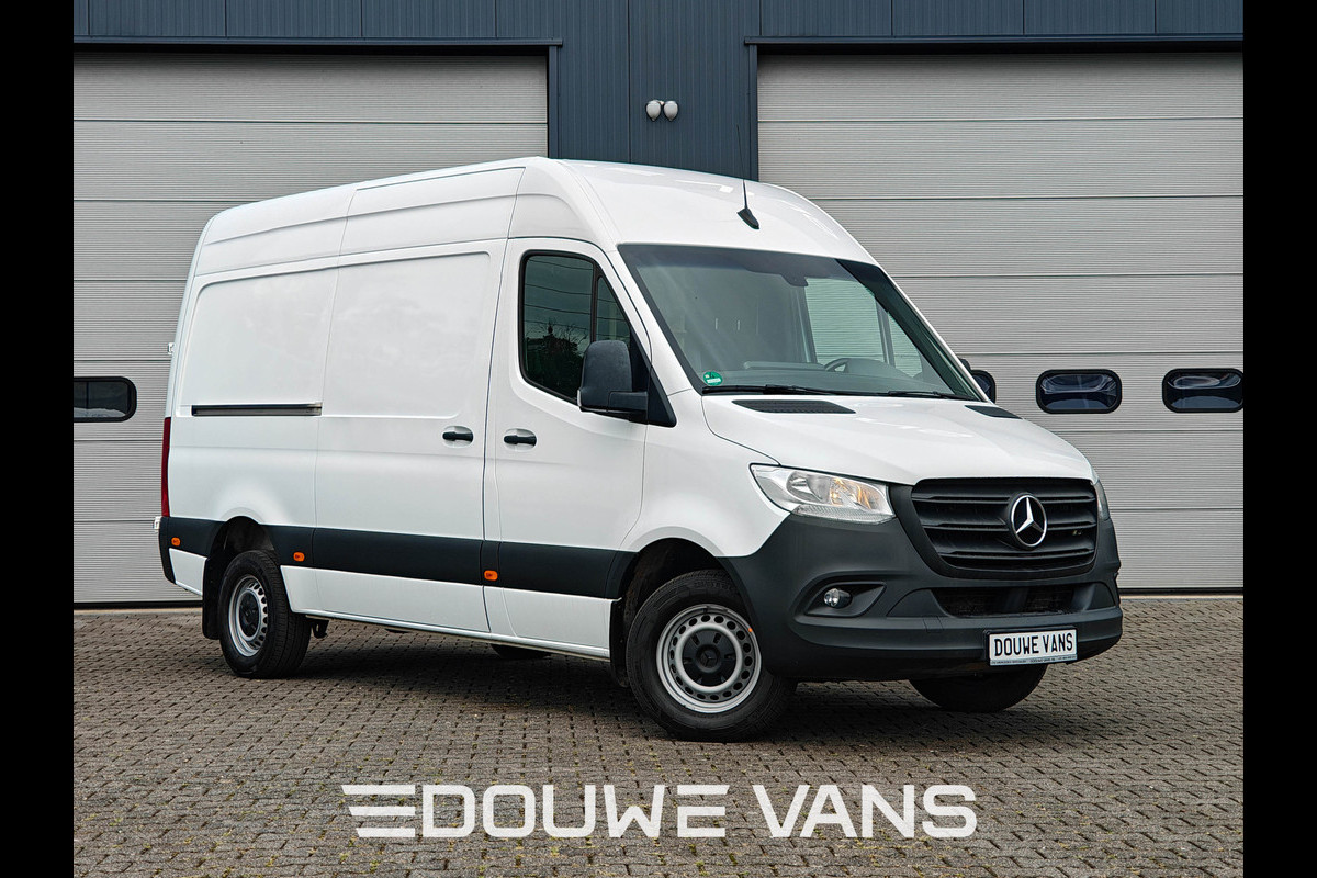 Mercedes-Benz Sprinter 317 L2H2 Automaat Distronic Trekhaak MBUX Omvormer Navi