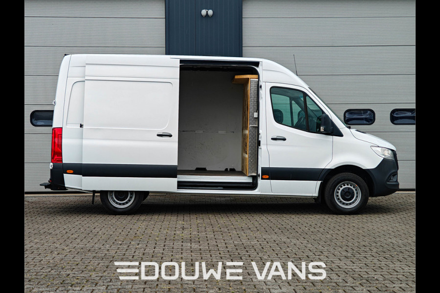 Mercedes-Benz Sprinter 317 L2H2 Automaat Distronic Trekhaak MBUX Omvormer Navi
